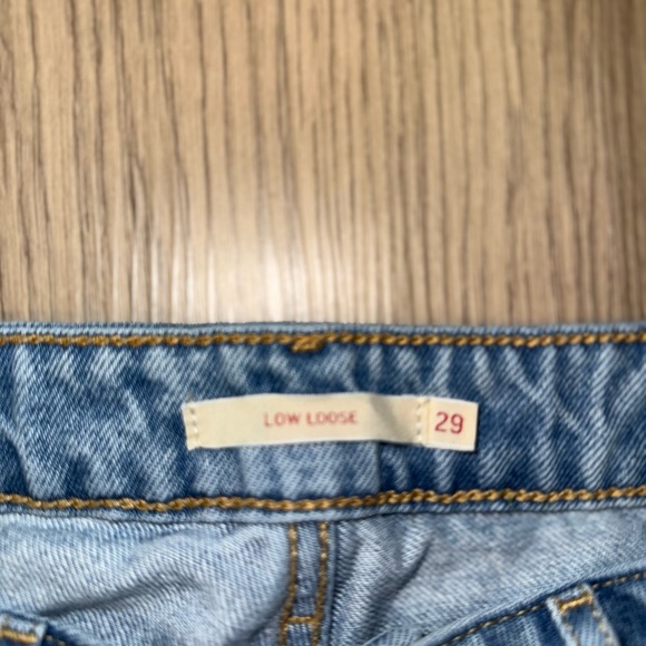 Levi's Light Blue Denim Jeans - Picture 4 of 5